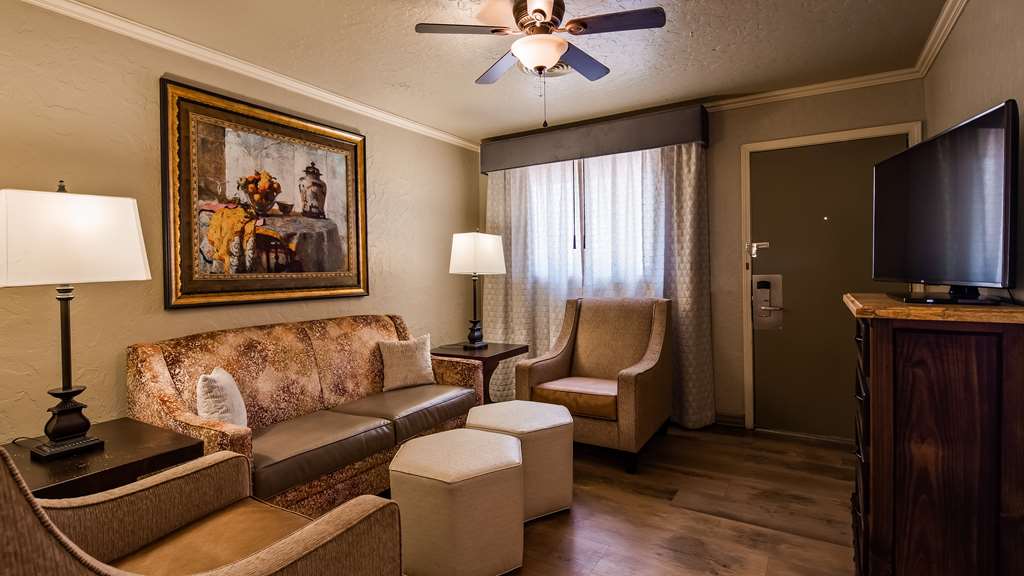 King & Queen Suite