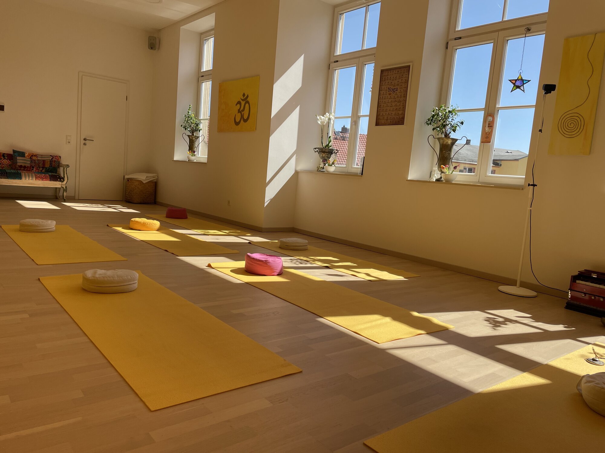 Bilder Sonnenschein-Yoga