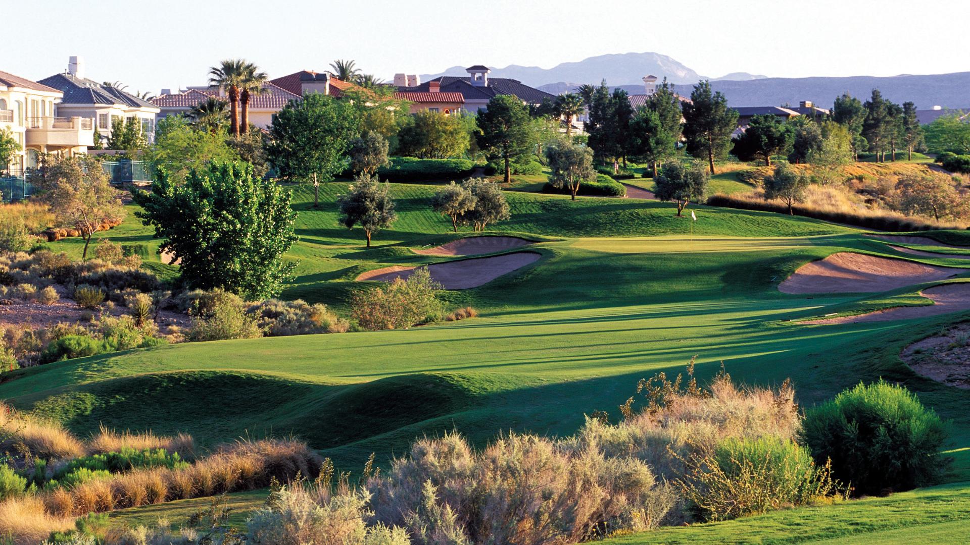 Close to TPC Las Vegas golf course 
