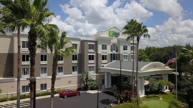 Images Holiday Inn Express & Suites Tampa-I-75 @ Bruce B. Downs, an IHG Hotel