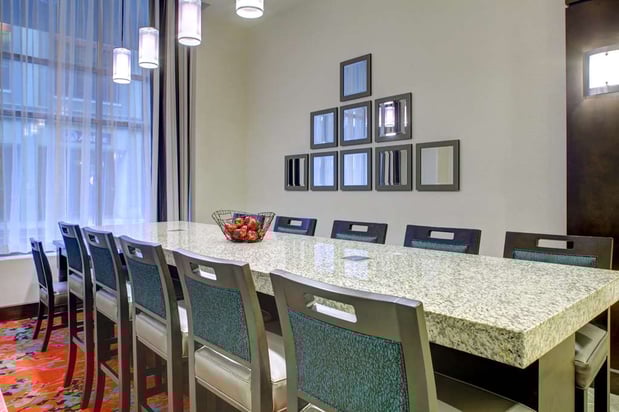 Images Hampton Inn & Suites Roanoke-Downtown