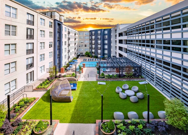 Images MAA Buckhead