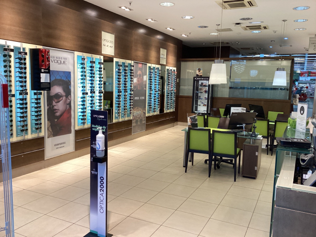 Images Optica2000 Centro Comercial Mediterráneo Almería