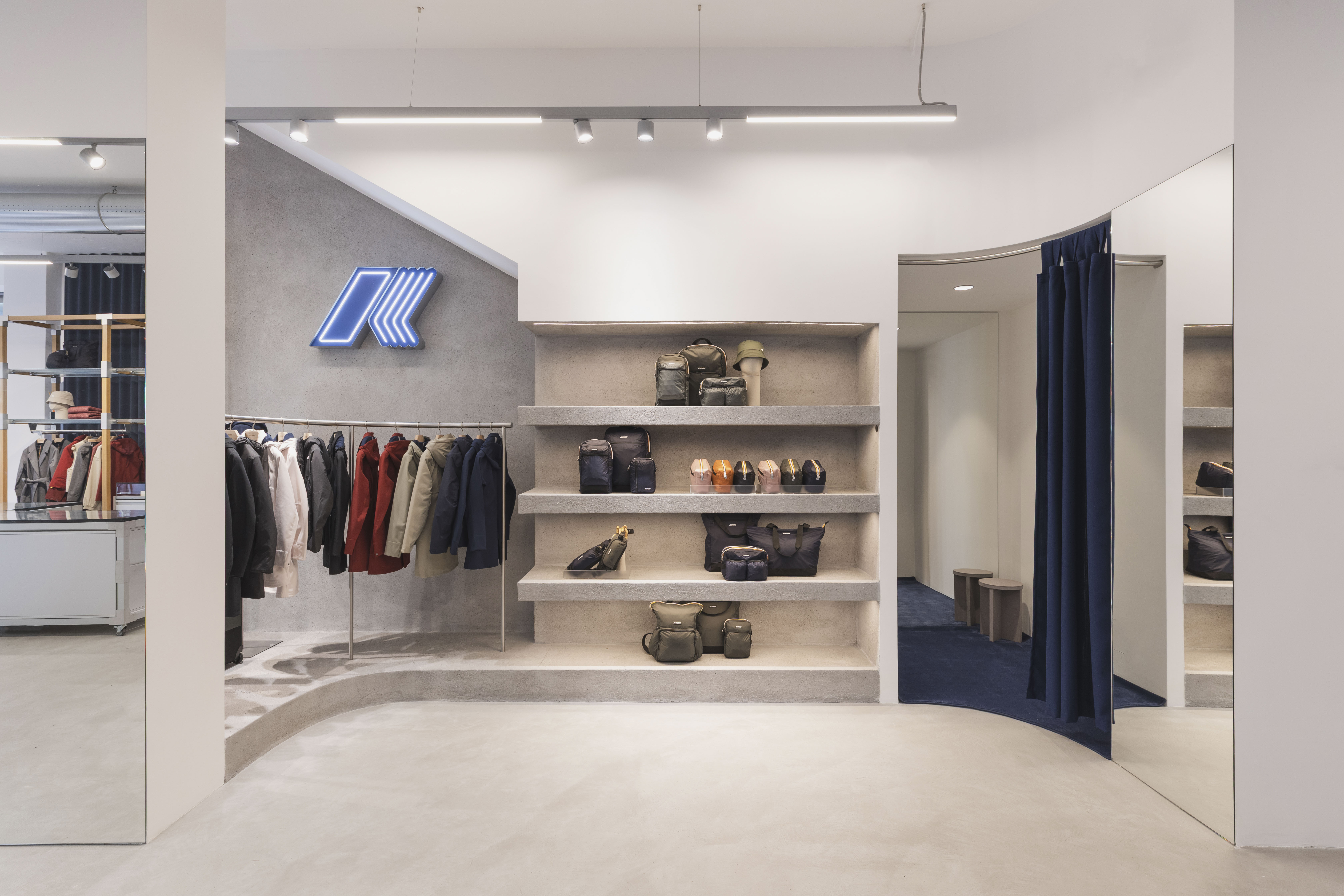 Images K-Way 35 Catania