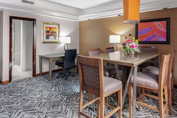 Images DoubleTree by Hilton Hotel Omaha Downtown