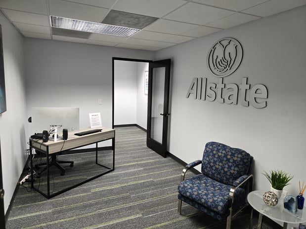 Images Sam Livas: Allstate Insurance