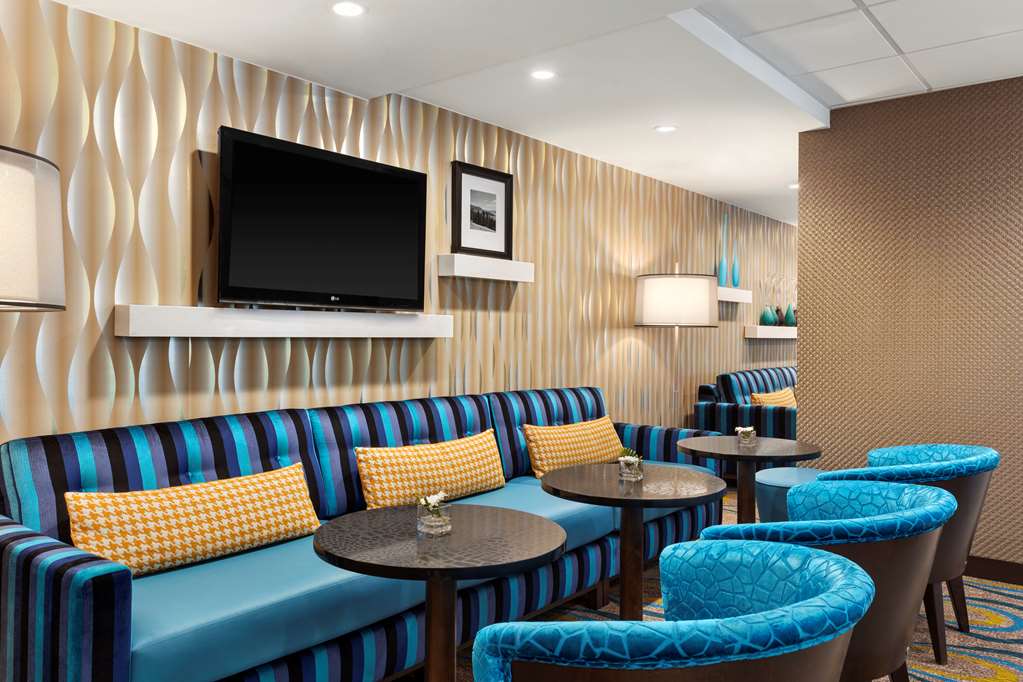 Images Hampton Inn & Suites by Hilton Vancouver-Downtown