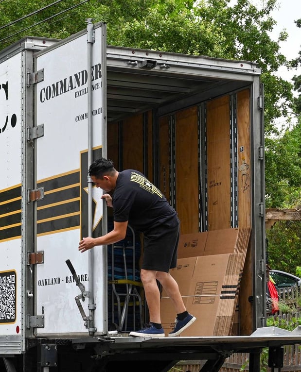 Images Commander Moving Inc.