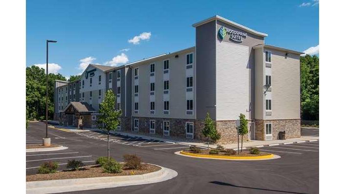 Images WoodSpring Suites Lynchburg VA