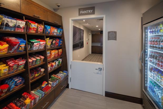 Images Staybridge Suites Phoenix – Biltmore Area by IHG