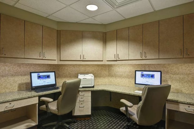 Images Hampton Inn & Suites New Hartford