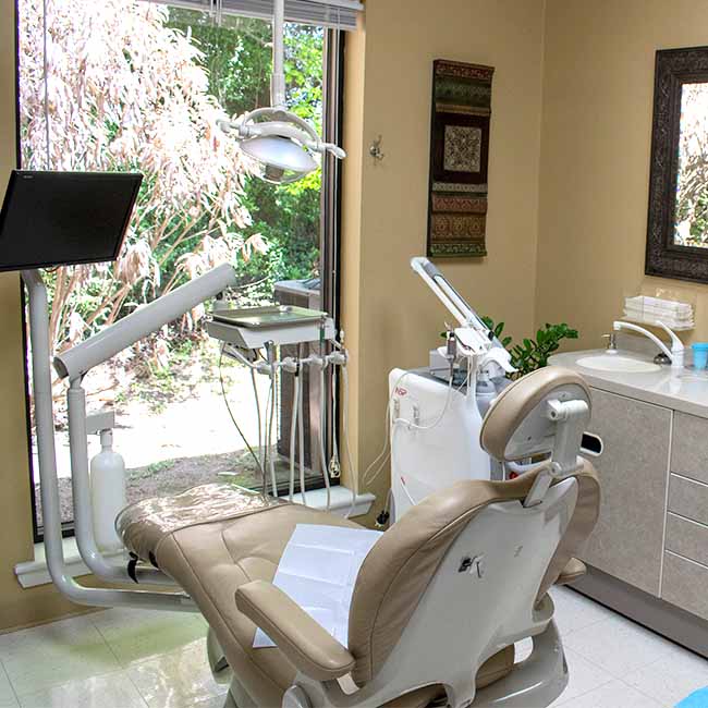 Conroe dentist, Montgomery Park Dental, comfortable treatment rooms for patient care
