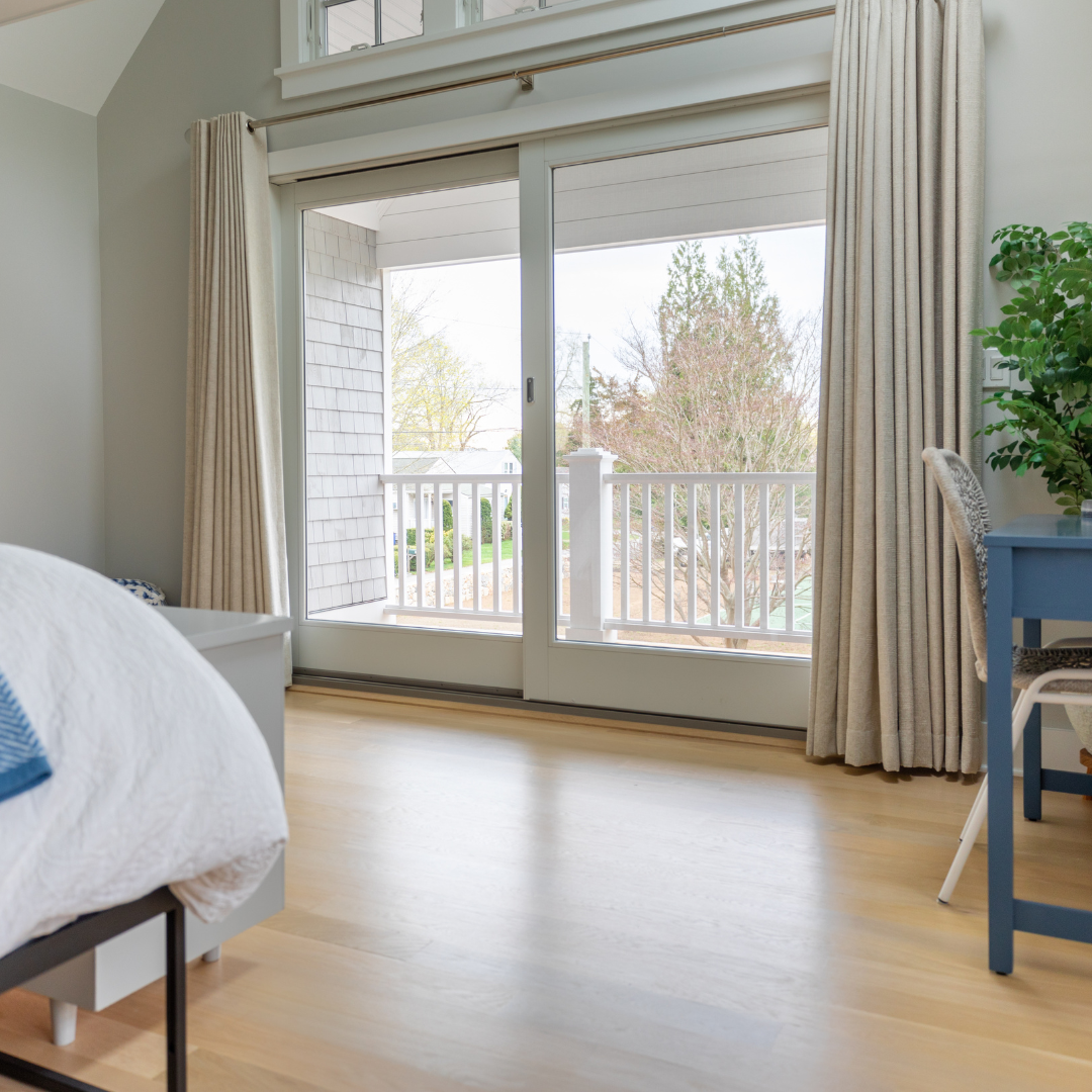 practicality with a touch of modern flair, providing precise light control and privacy while adding a structured aesthetic to any window. Their range of materials and customizable features ensure they seamlessly integrate into any decor, offering both functionality and style in perfect harmony.