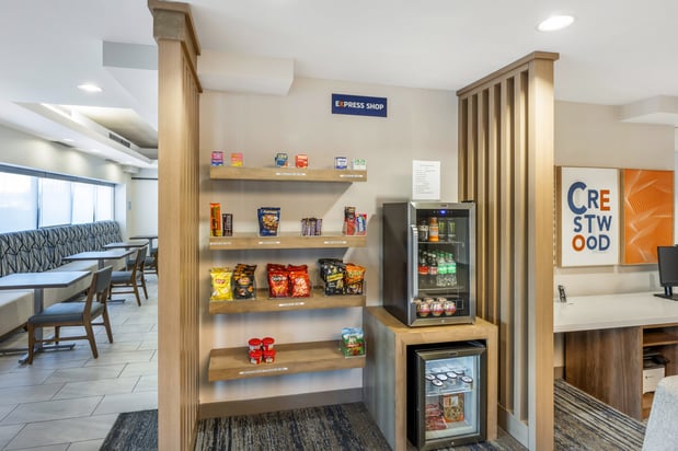 Images Holiday Inn Express Crestwood by IHG