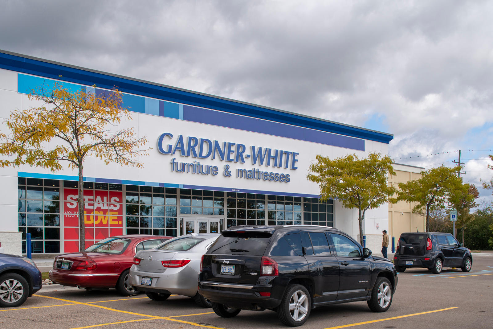 Gardner-White at Arborland Shopping Center