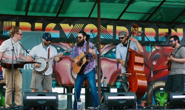 Images Paul Larson: Allstate Insurance