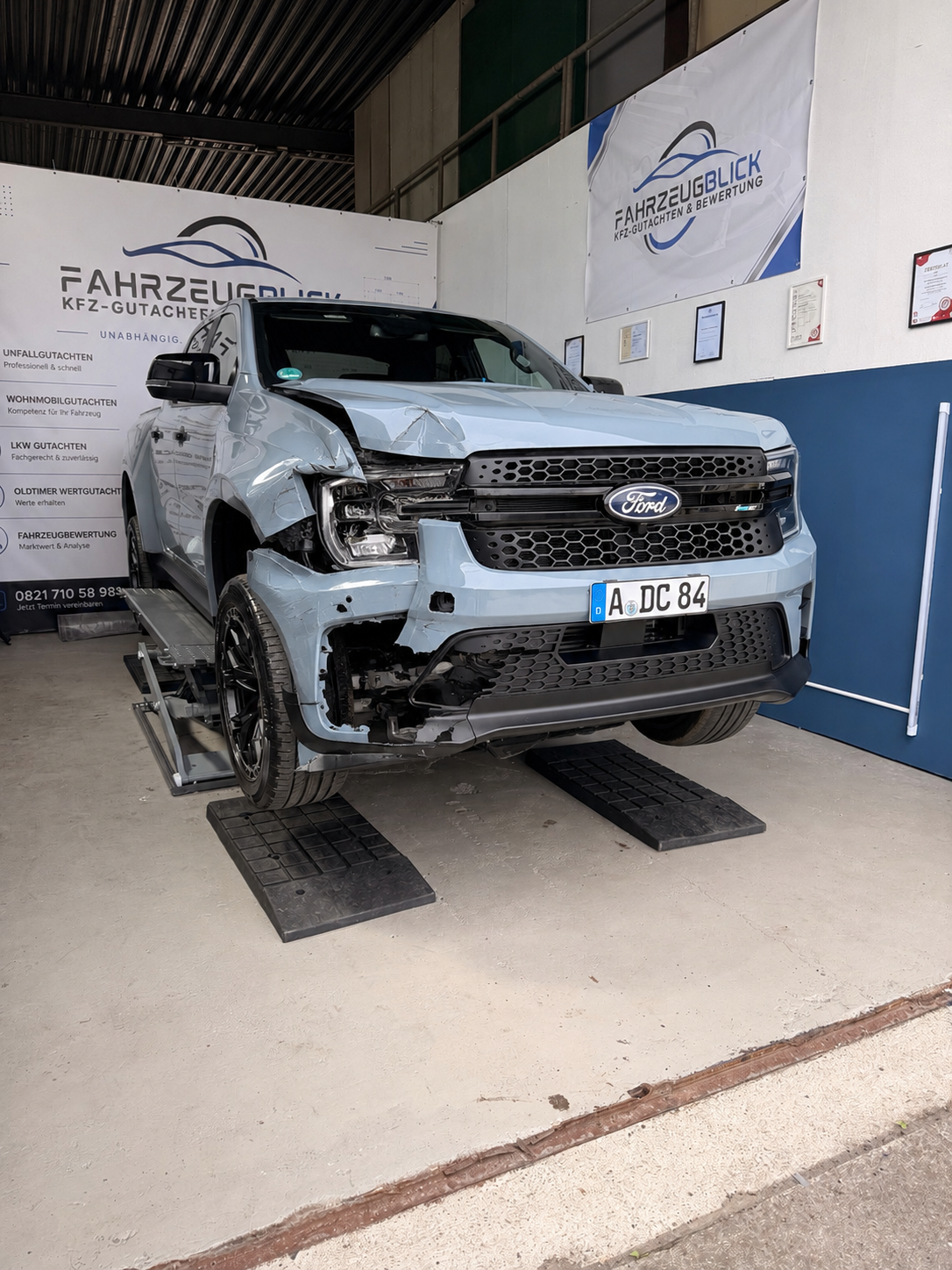 Bild 10 Fahrzeugblick Kfz- Gutachten & Bewertung I Kfz Gutachter Augsburg in Gersthofen