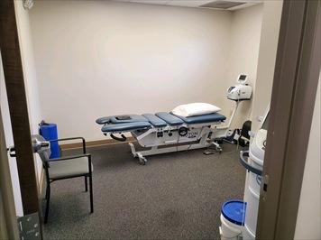 Images Select Physical Therapy - Spring Grove