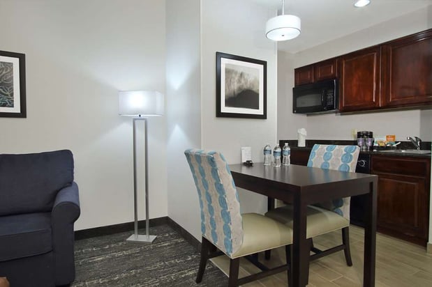 Images Homewood Suites by Hilton Miami - Airport West