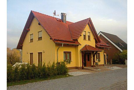 Bähn Dach GmbH, Ernst-Thälmann-Straße 21 in Liebenwalde
