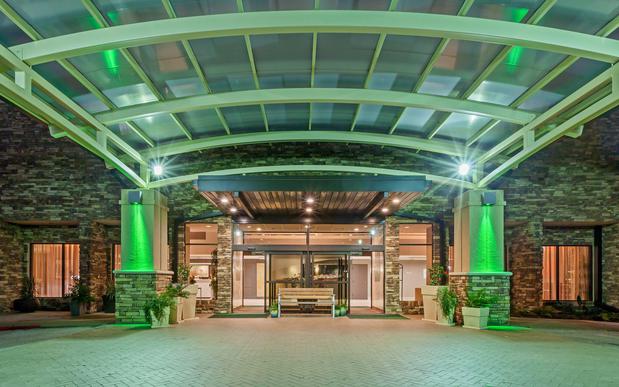 Images Holiday Inn Tyler - Conference Center by IHG