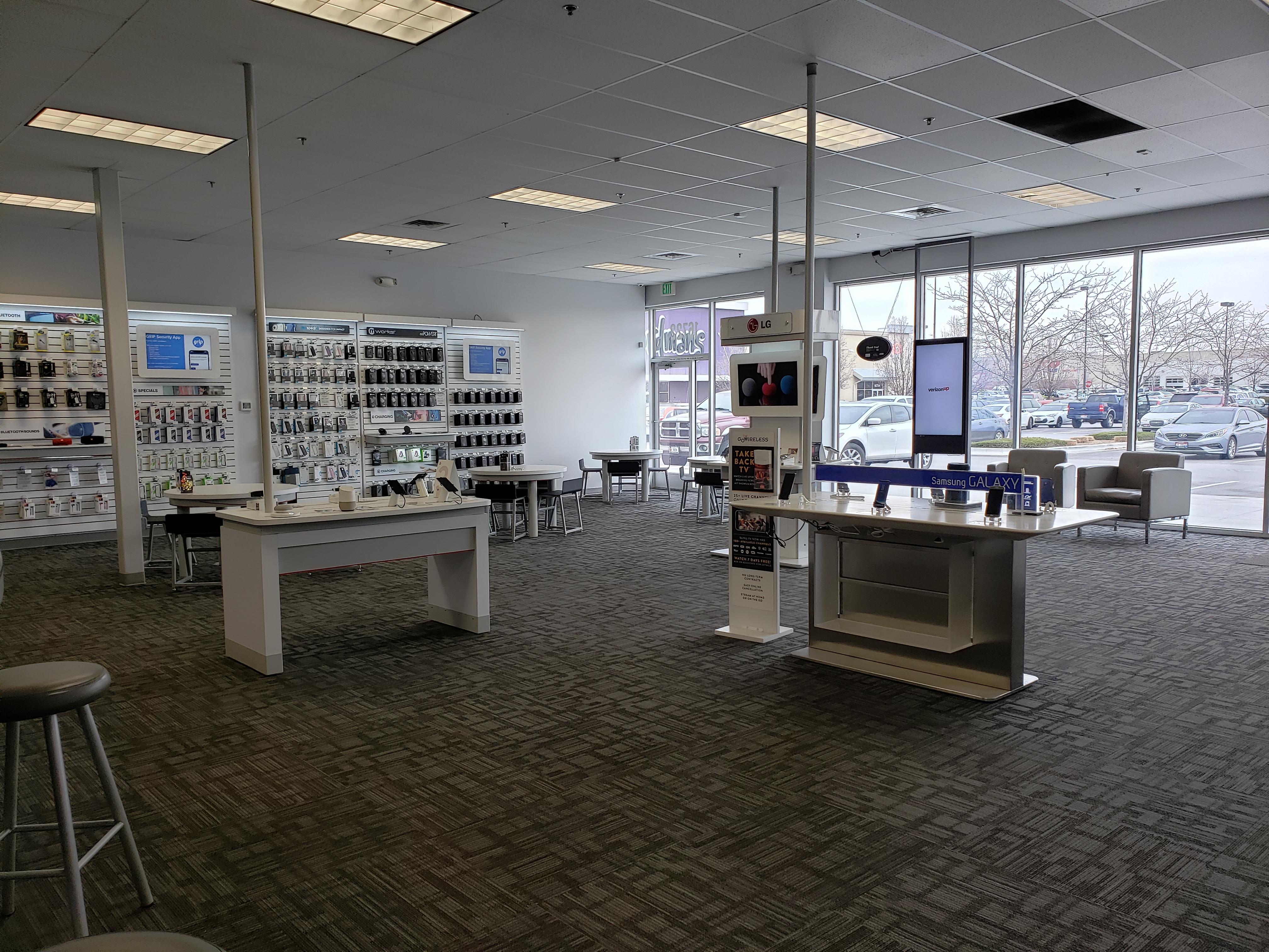 Verizon Authorized Retailer – GoWireless Photo