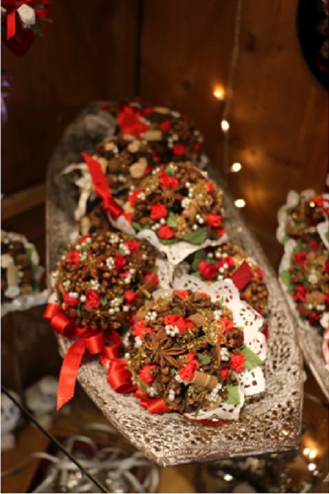 Gewürzgebinde Werkstatt Rasp, Universitätsplatz 13 in Salzburg