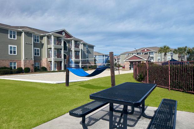 Images Axis Student Living - Statesboro