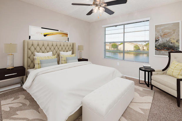 Images Harbour Pointe Apartment Homes