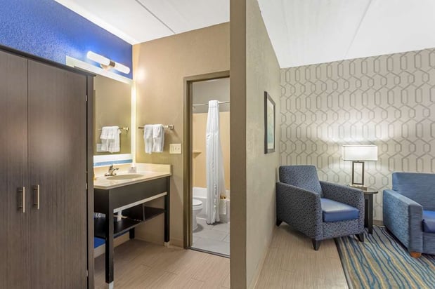 Images Best Western Plus Bowling Green