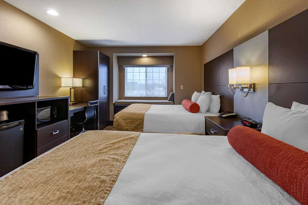 Images Best Western Plus Woodstock Inn & Suites