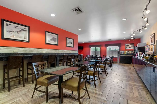 Images Best Western Plus Suites-Greenville
