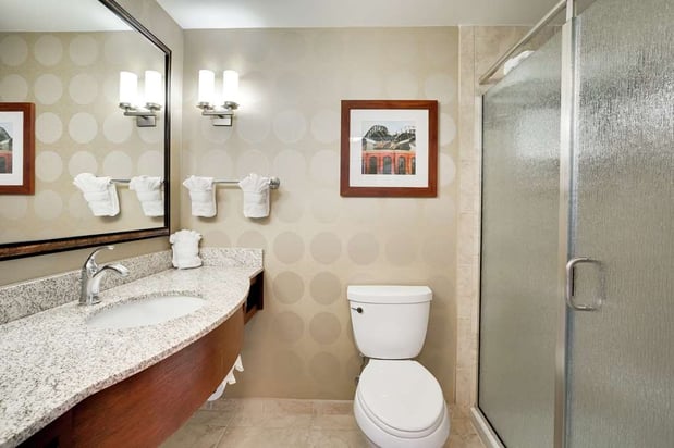 Images Hilton Garden Inn Milwaukee Airport