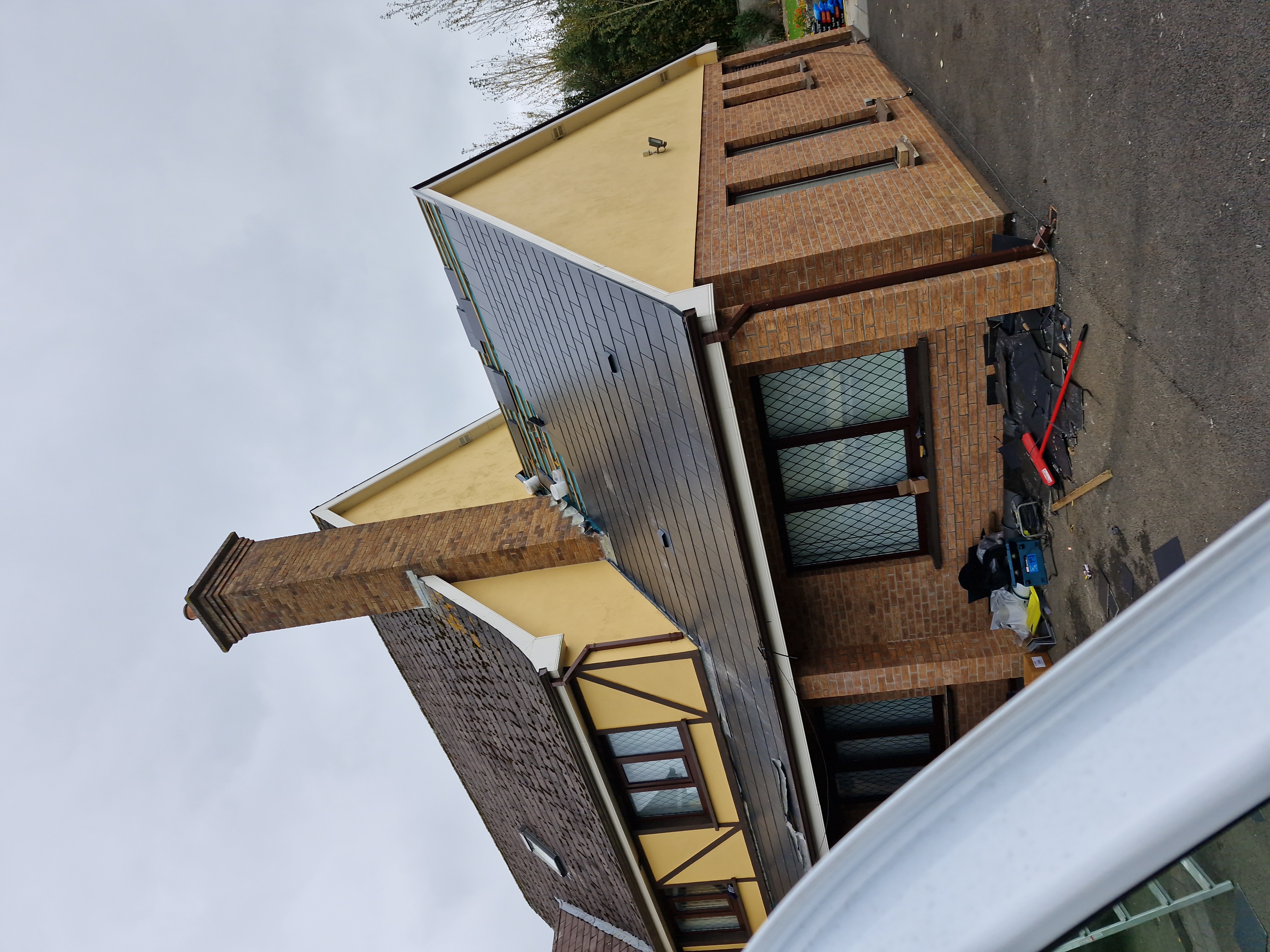 Noble Roofing and Guttering 46