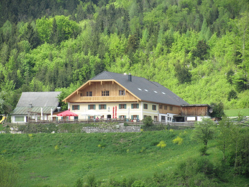 Jausenstation Dornerhof - Fam Leitner Heuriger / Buschenschank, Ried 11 in Sankt Gilgen