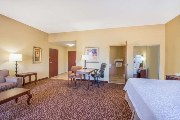 Images Hampton Inn & Suites Oklahoma City - South