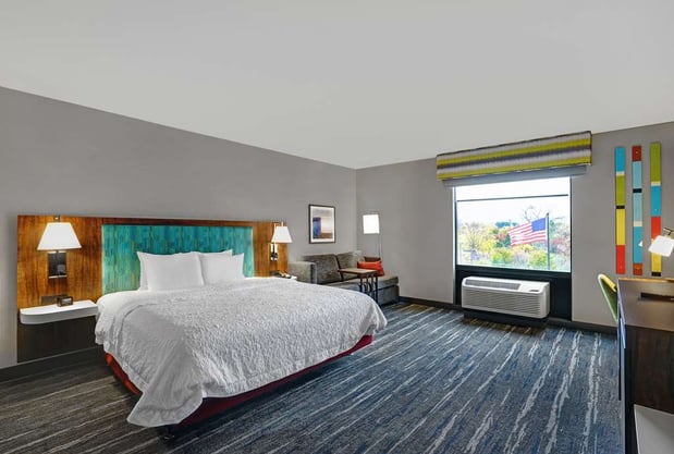 Images Hampton Inn Utica