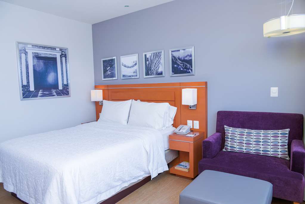 Images Hampton Inn & Suites by Hilton Paraiso