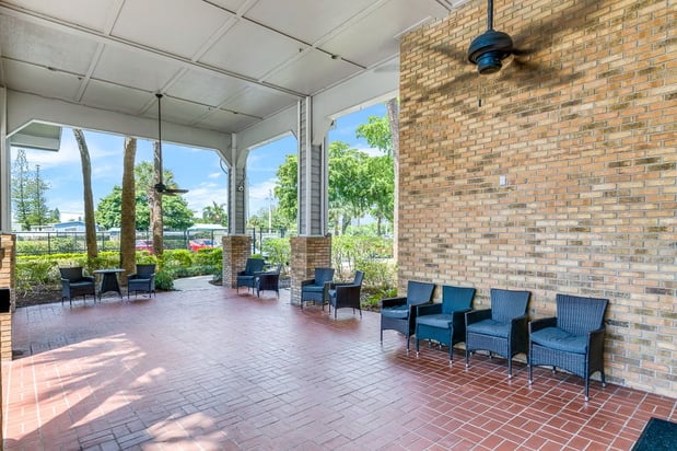 Images Meridian at Lantana