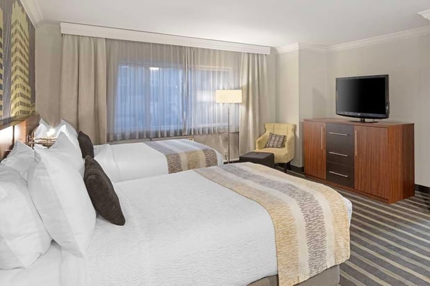 Images Best Western Plus Milwaukee West