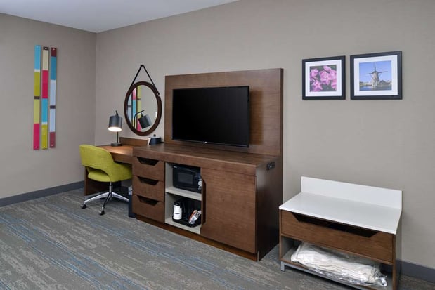 Images Hampton Inn & Suites Adrian