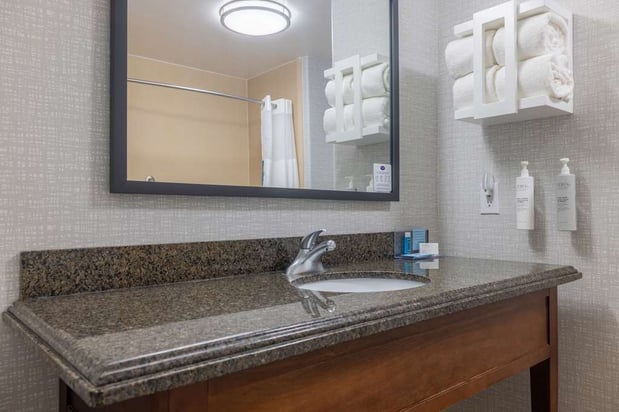Images Hampton Inn & Suites Brenham