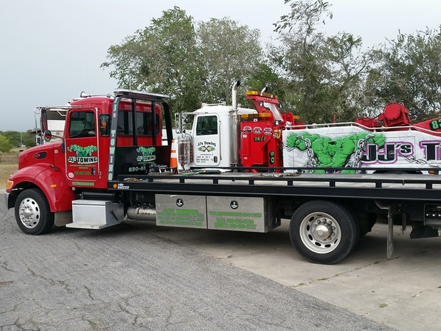 Images JJ'S Towing - New Braunfels