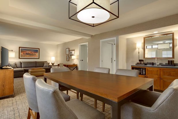 Images Embassy Suites by Hilton Scottsdale Resort