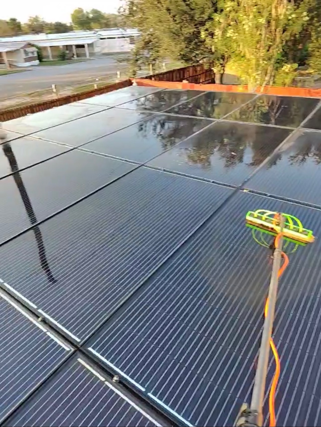 Ibarra's Window Cleaning & More LLC Image