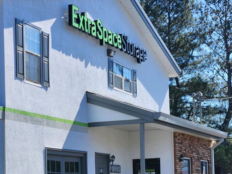 Extra Space Storage Image