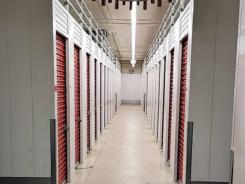 Images Extra Space Storage