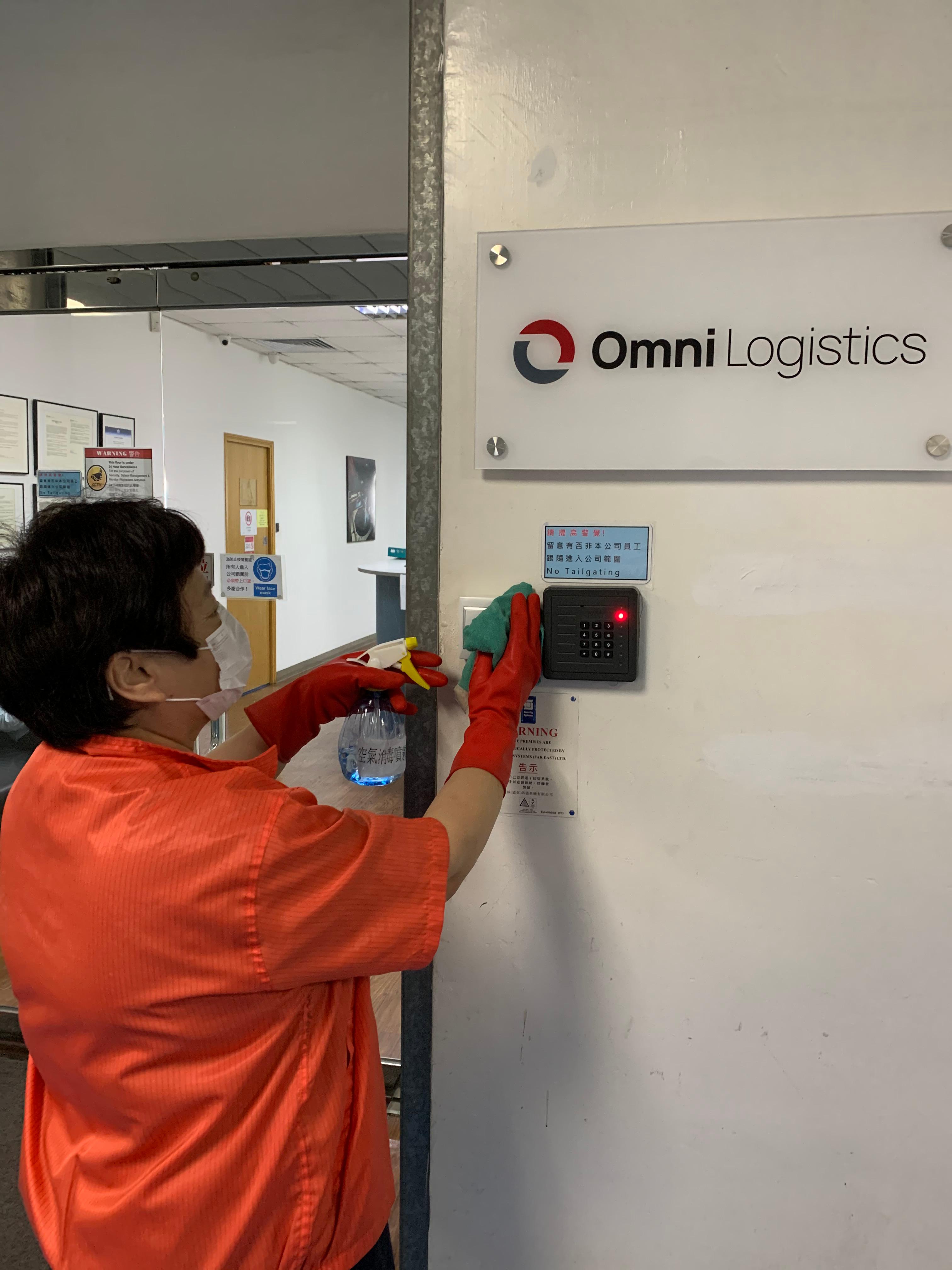 Images Omni Logistics - Hong Kong