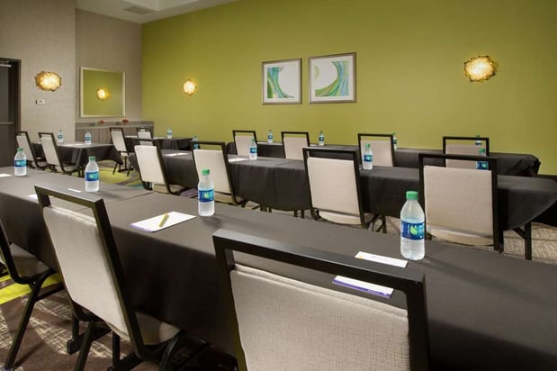 Images Hilton Garden Inn College Station