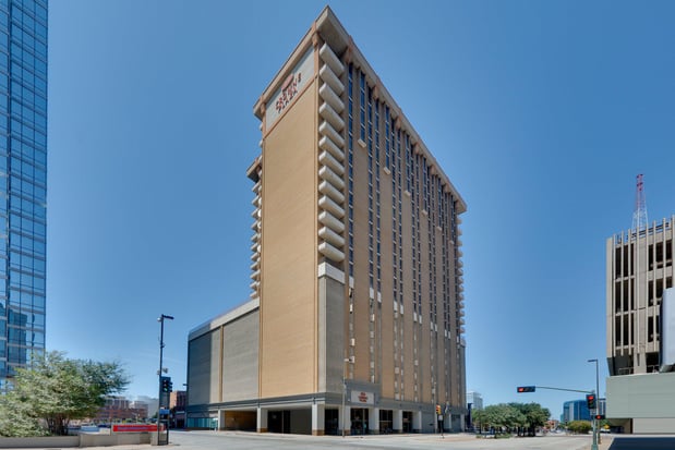 Images Crowne Plaza Dallas Downtown by IHG